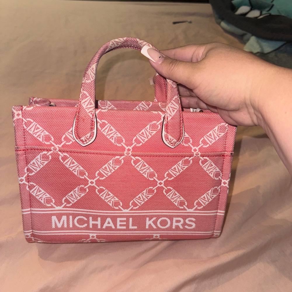 Michael Kors purse